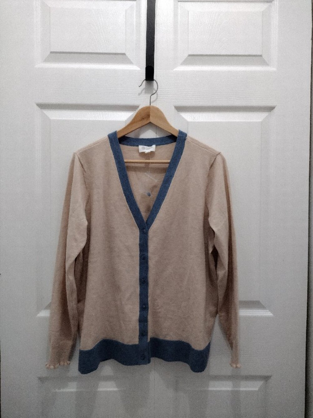 Candace Cameron Bure Cardigan Size L Beige Blue Trim Button Front Lightweight - Picture 2 of 6